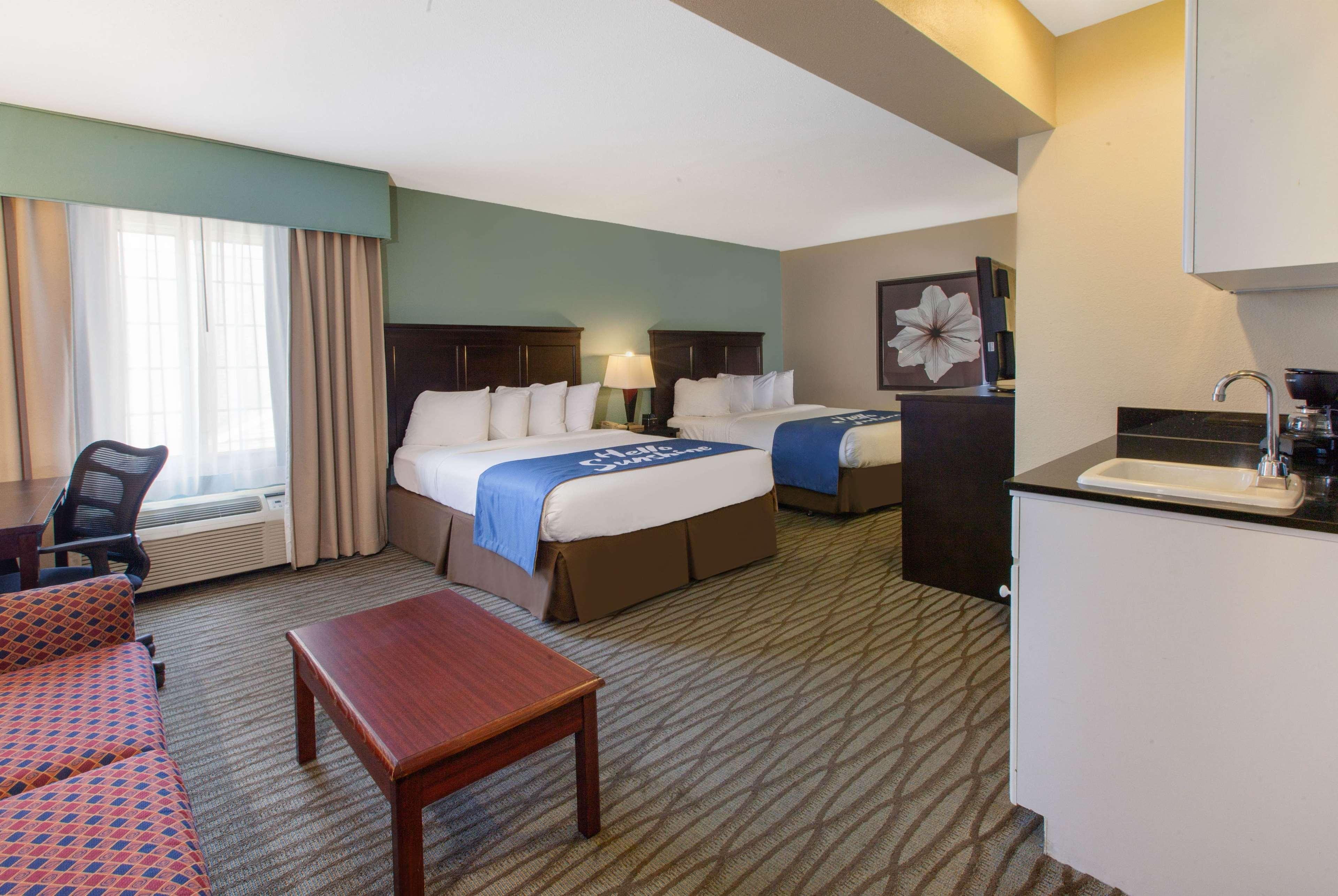Days Inn By Wyndham Petoskey Zewnętrze zdjęcie
