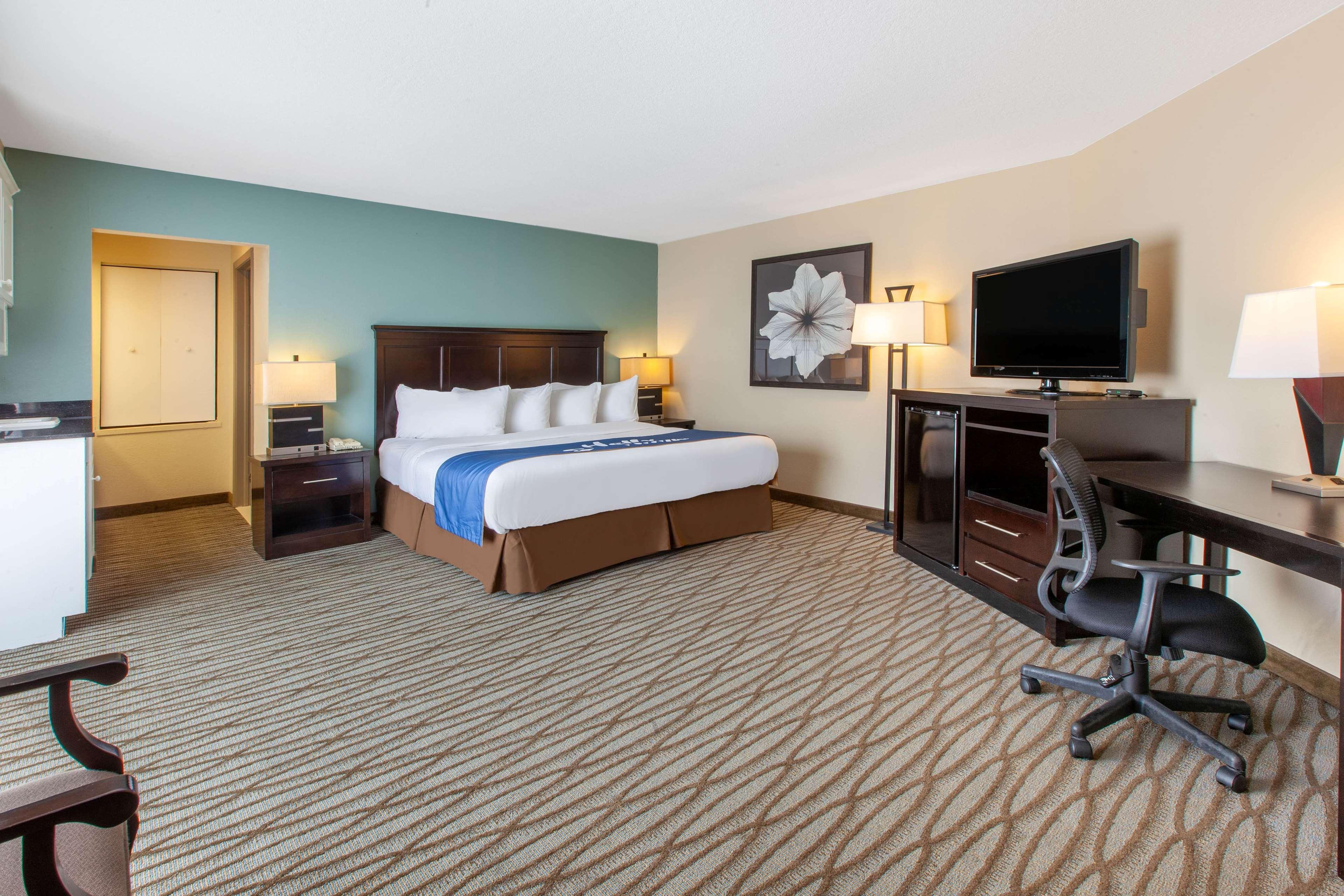 Days Inn By Wyndham Petoskey Zewnętrze zdjęcie