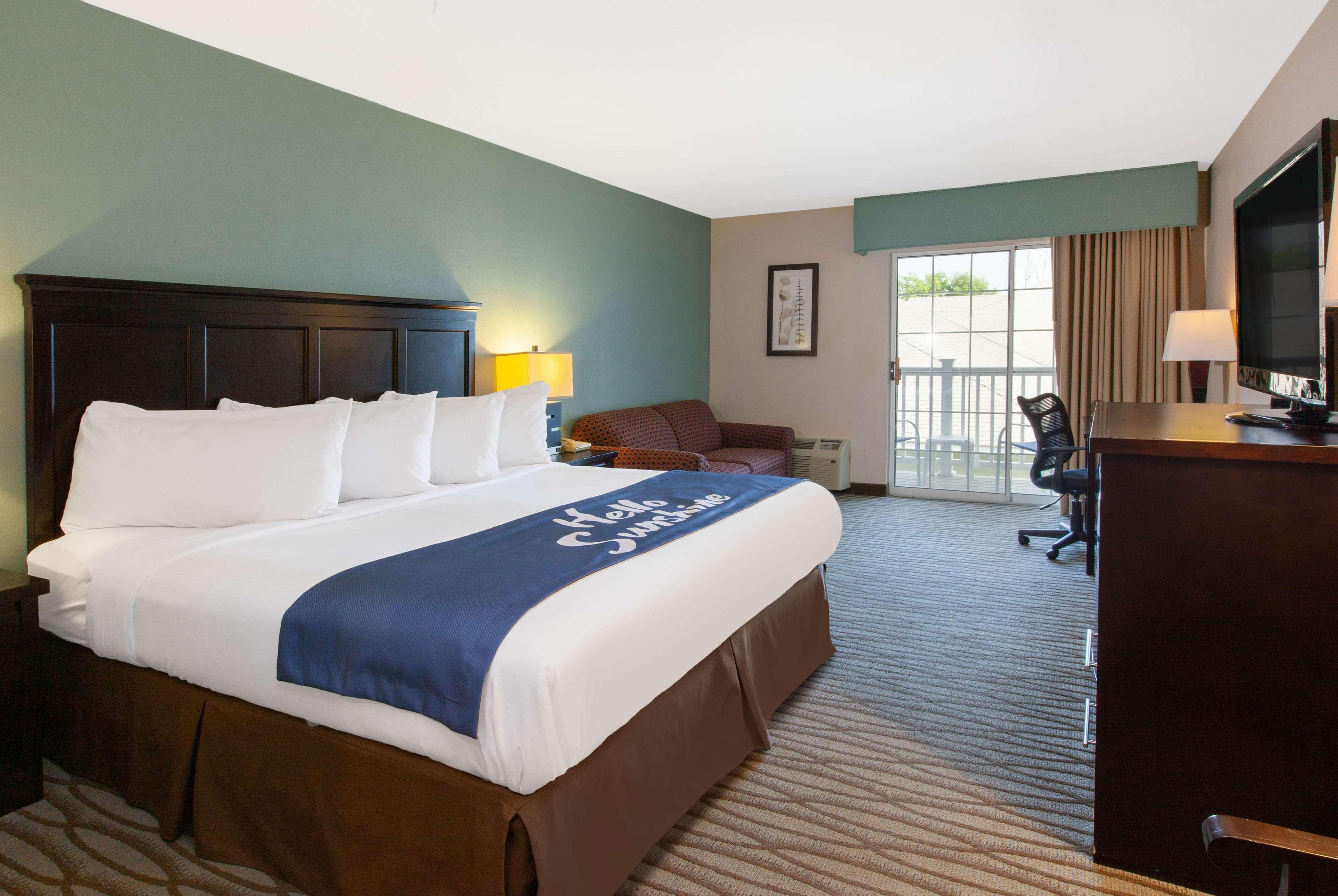 Days Inn By Wyndham Petoskey Zewnętrze zdjęcie
