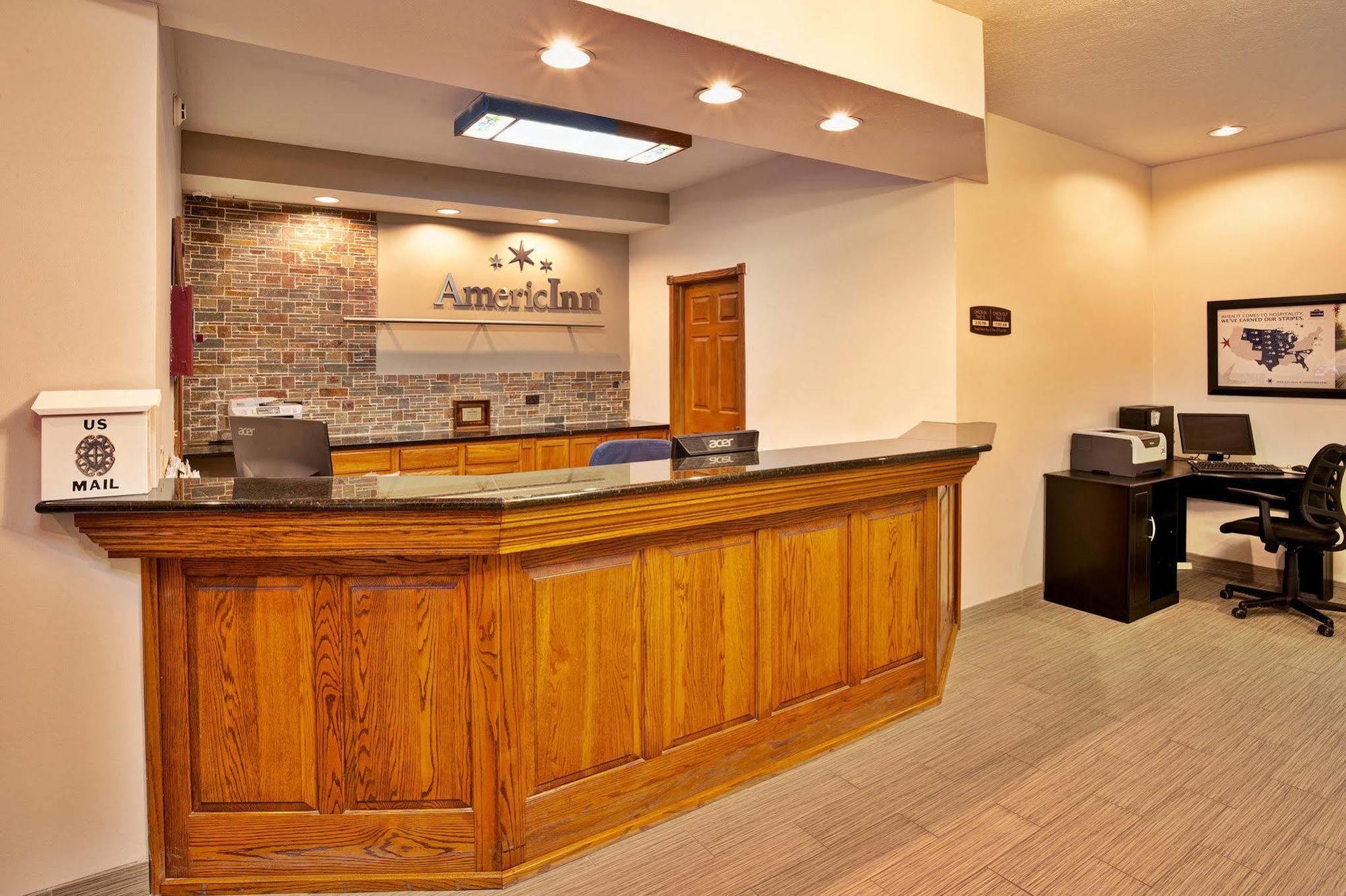 Days Inn By Wyndham Petoskey Zewnętrze zdjęcie